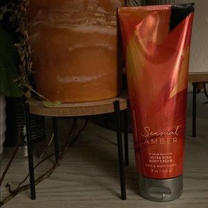 Sensual Amber Body Cream!